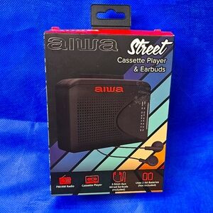 BRAND NEW Vintage AIWA STREET CASSETTE PLAYER & EARBUDS